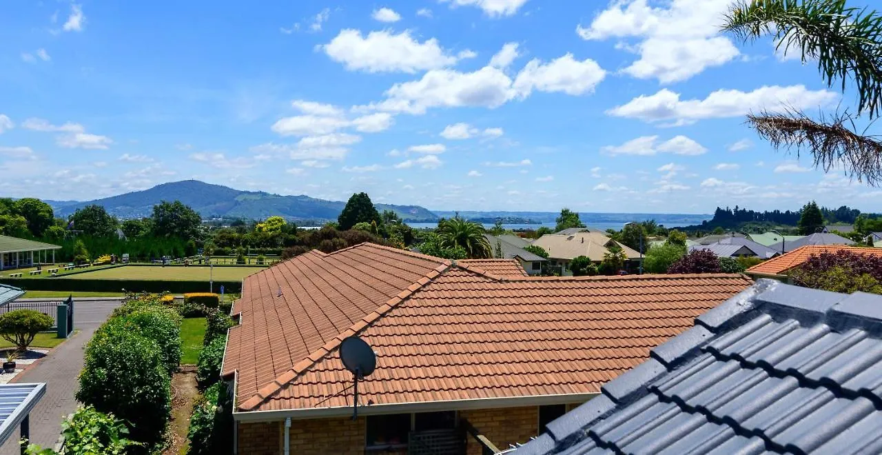 Paradise Hideaway Rotorua Villa